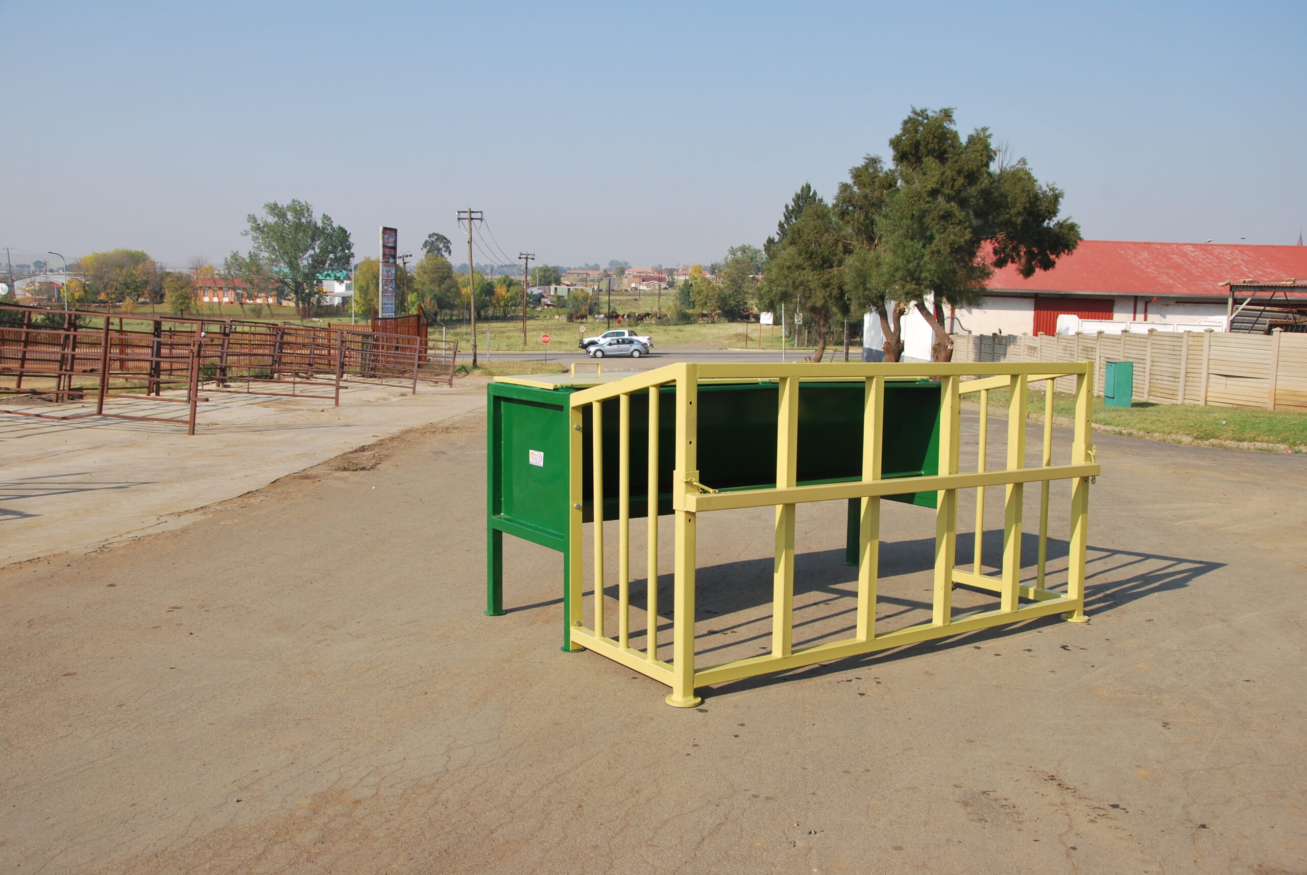 Cattle (Creep) Feeder Van Zyl Staal