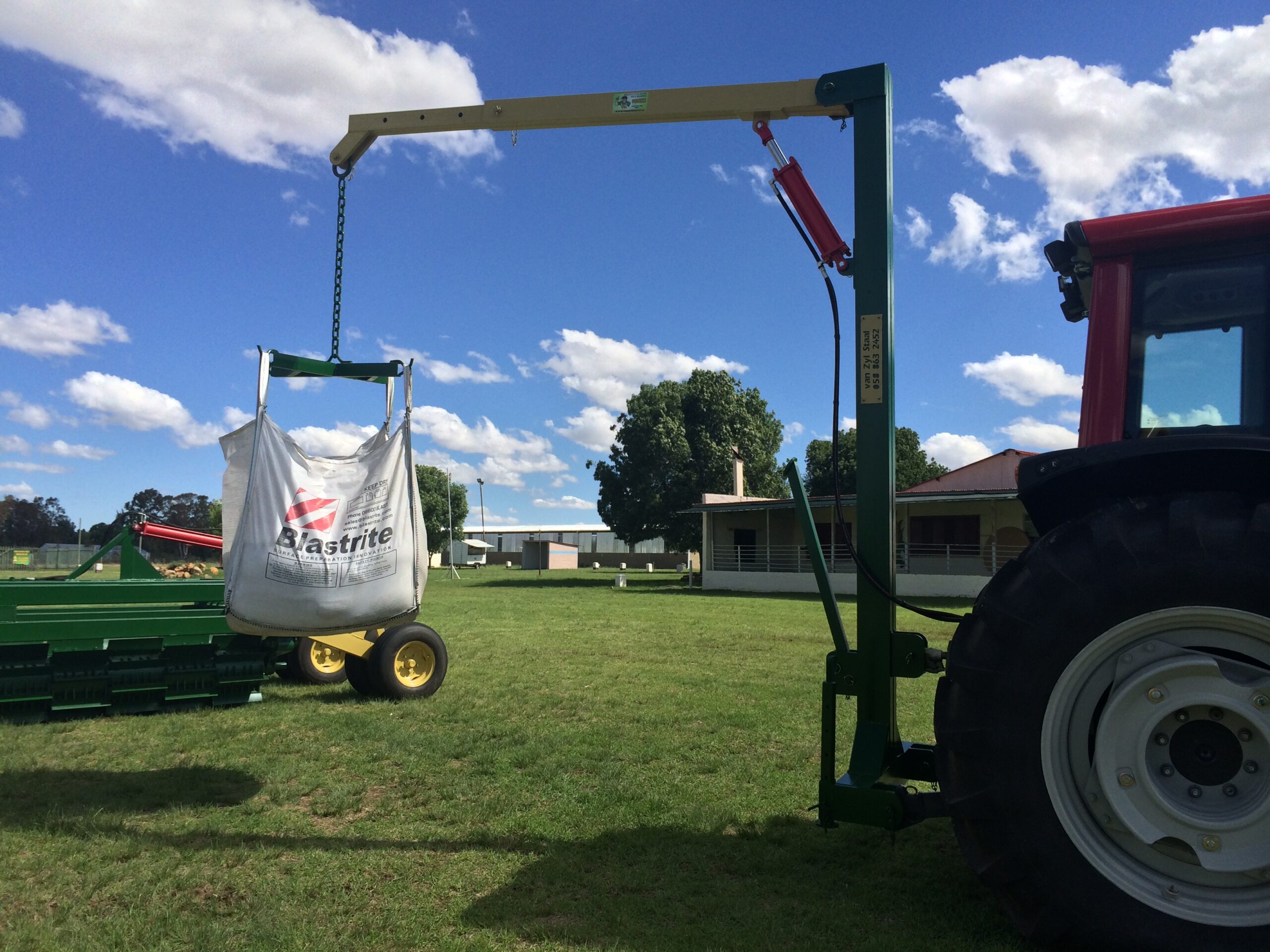 Aapstert | High Lift Crane | V010 - Image 2